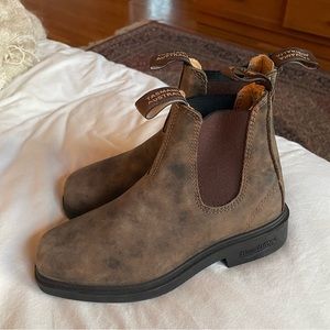 Rustic Brown Blundstones